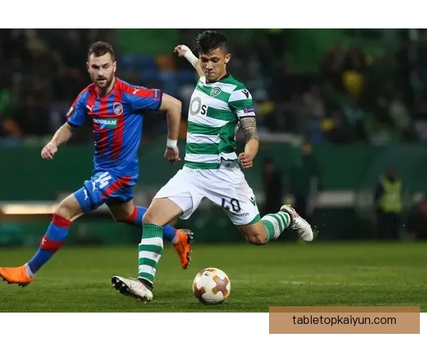 吉马良斯阵型变化持续吸引关注，球队战术灵活性明显提升