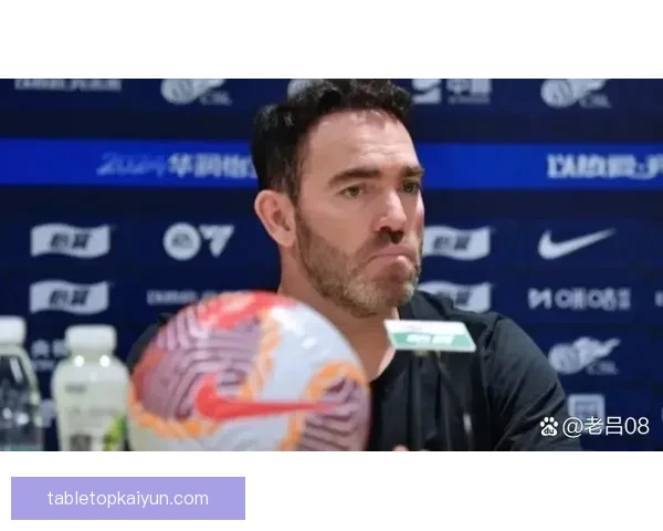 北京国安主帅苏亚雷斯的执教状态备受关注